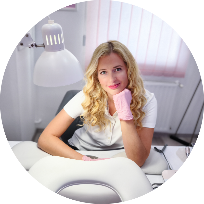 Takács Aliz 06305170479