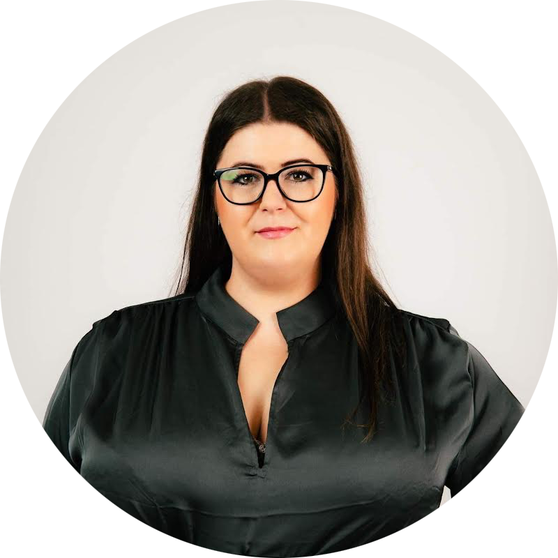 Szentpèteri-Banka Èvi