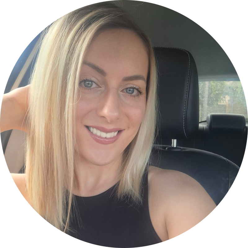 Csikósné Szűcs Cintia