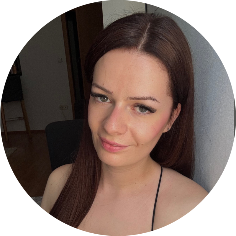 Zita  🇺🇸 🇭🇺 (Colorist, Blonde Specialist,  Hair Exten