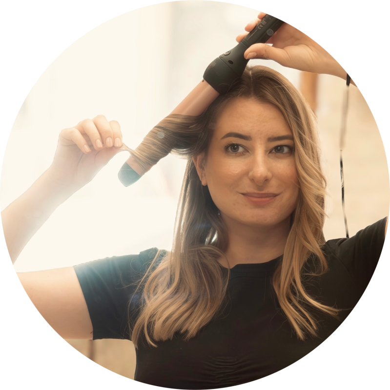 Krisztina 🇭🇺🇺🇸 Master ( Haircut Specialist, Blonde Specialis