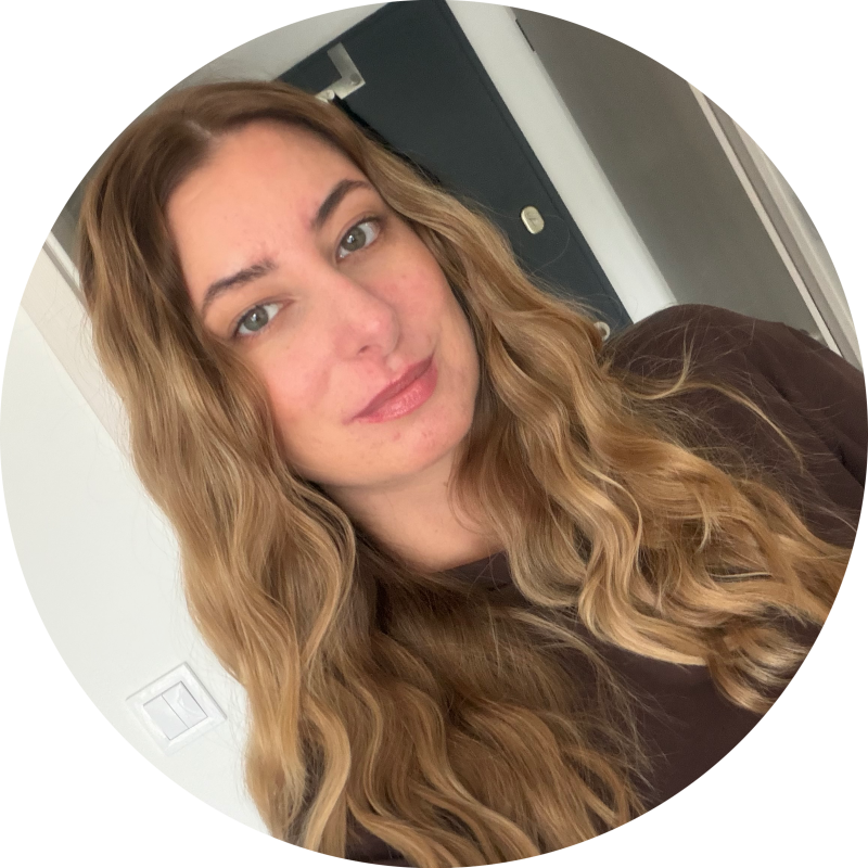 Krisztina 🇭🇺🇺🇸 Master ( Haircut Specialist, Blonde Specialis