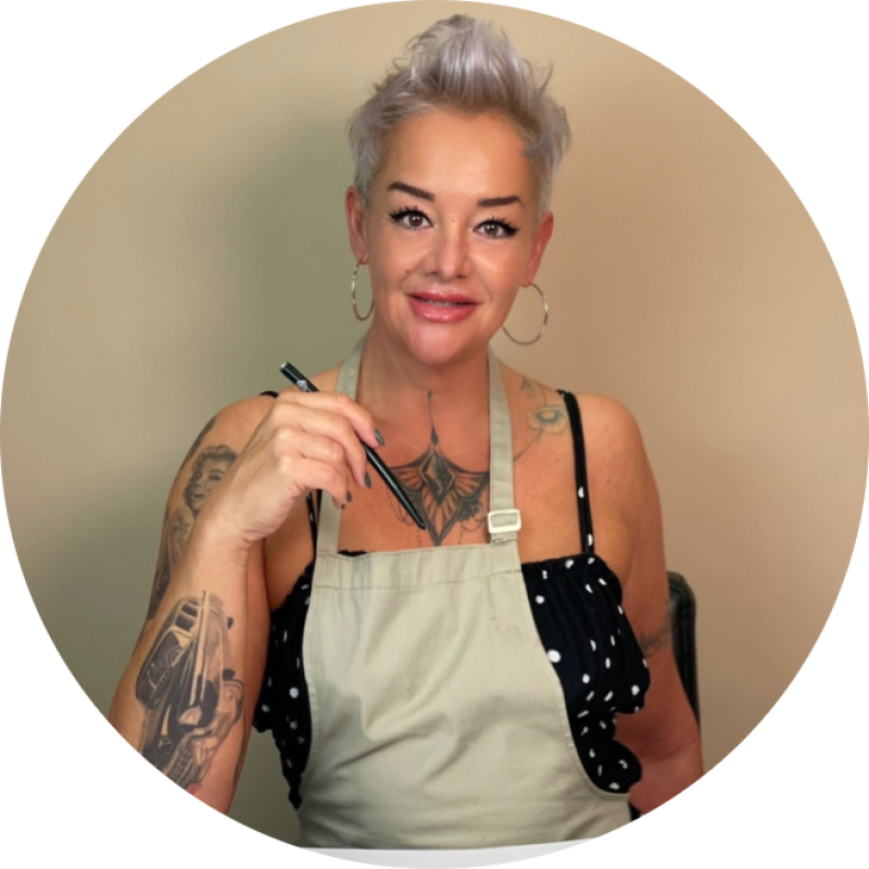 Erika (Professional) (Pedikűr és Manikűr)