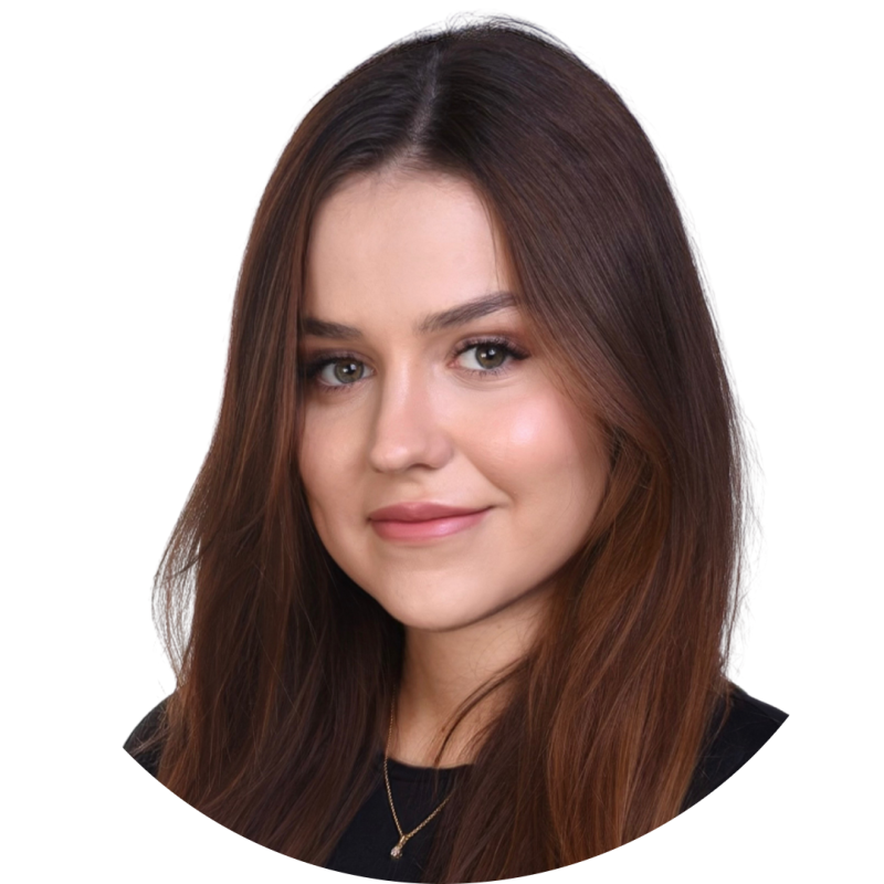 Léna (kozmetikus/Speak English)