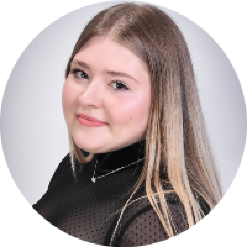 Dóri (Kéz és Lábápoló/Speak English)