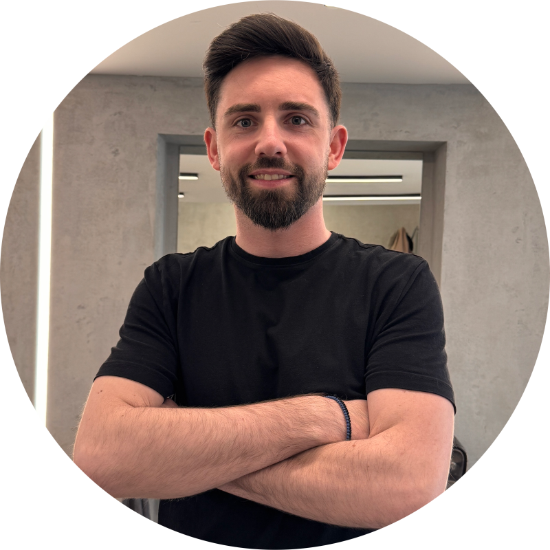 Tamaskó Ádám (Master Barber)