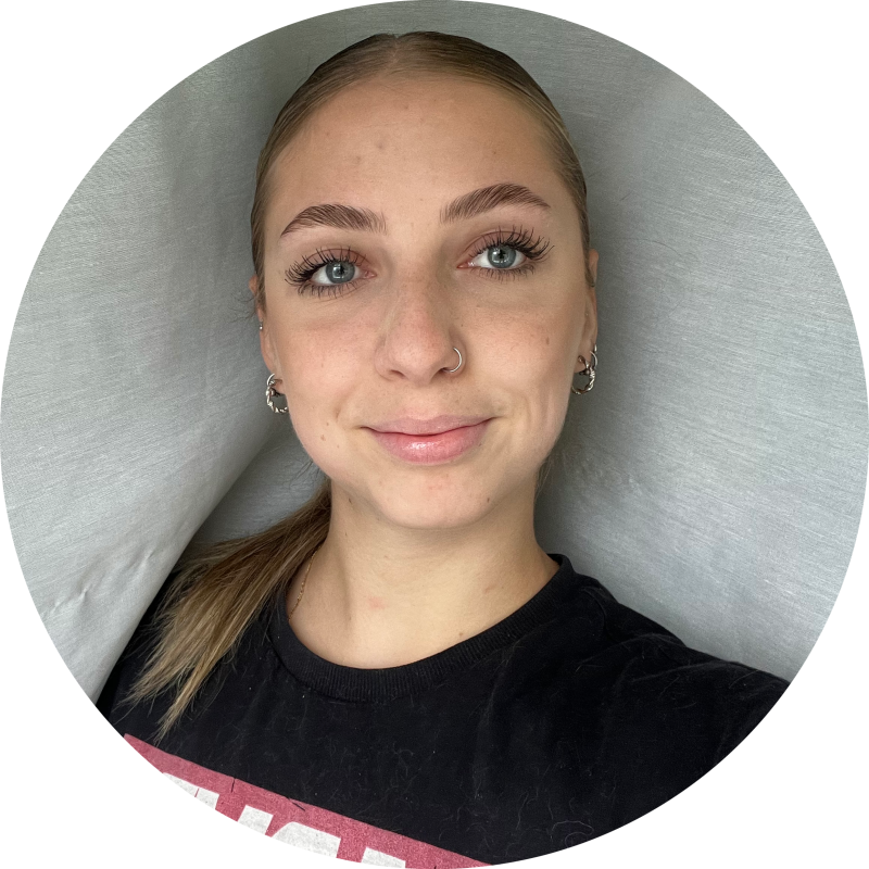 Skornyák Eszter