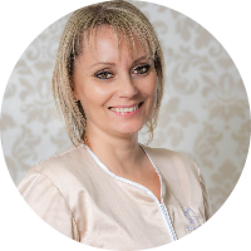 Kovács Viki Kézápoló, Műkörömépítő