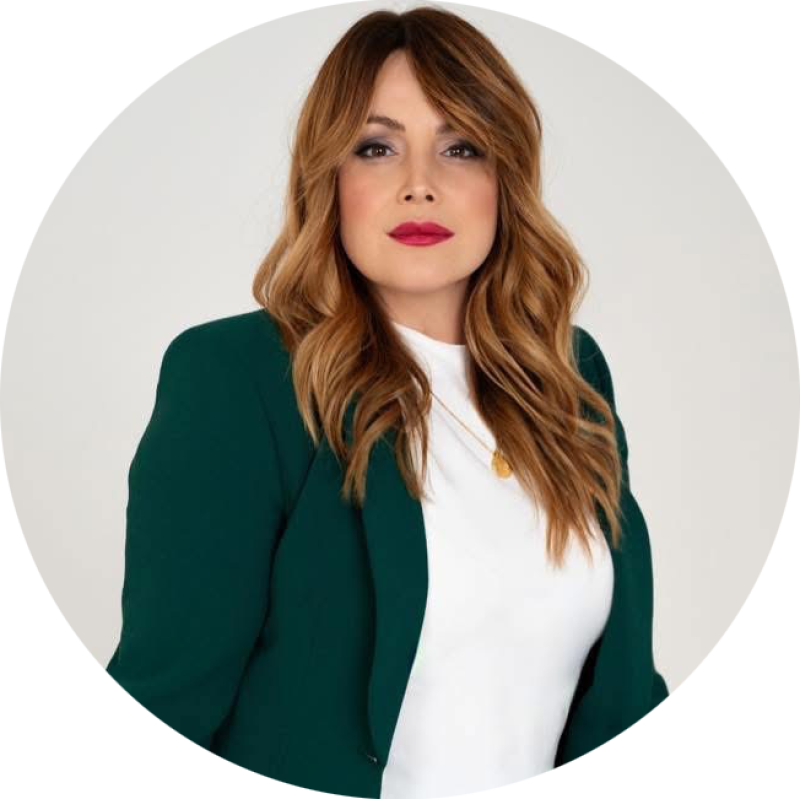 Kis Szandra-Art Director/Hairstylist