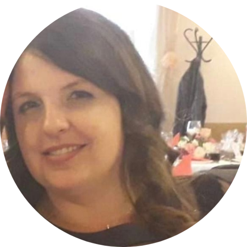  Zsuzska (Fodrász, hajgyógyász)