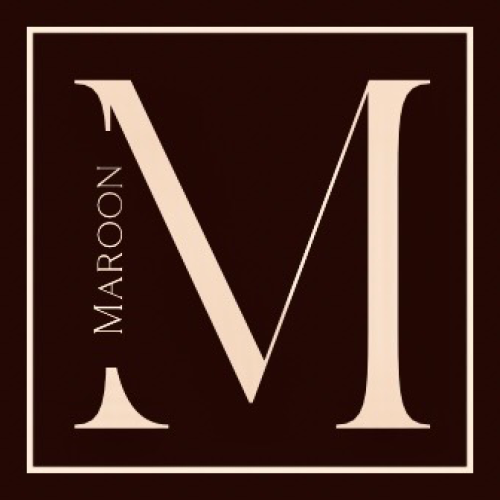 The Glow bar by Jhane (Maroon nails)