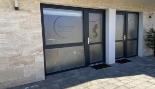 place_cover_cover_10100